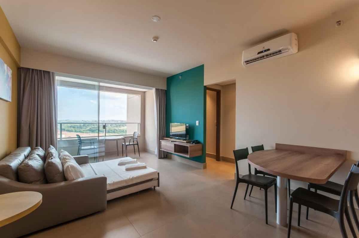 Enjoy Solar Das Aguas Park Resort Olímpia المظهر الخارجي الصورة A living room in a condominium
